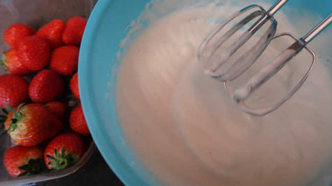 Aquafaba whipped cream