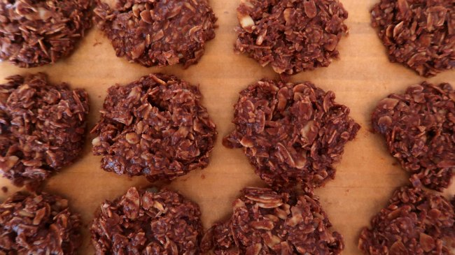 No bake cookies - Easy Valentine Desserts