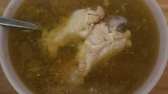 How to make homemade chicken broth