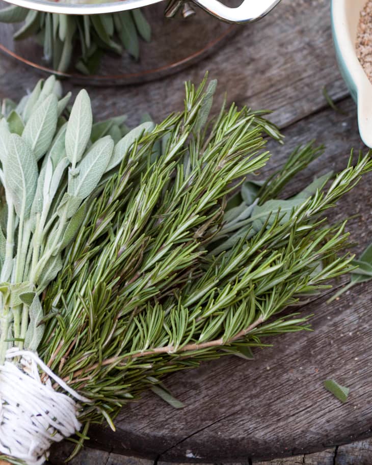 Gordon Demonstrates How to Finely Chop Fresh Herbs WITHOUT Staining the Chopping Board