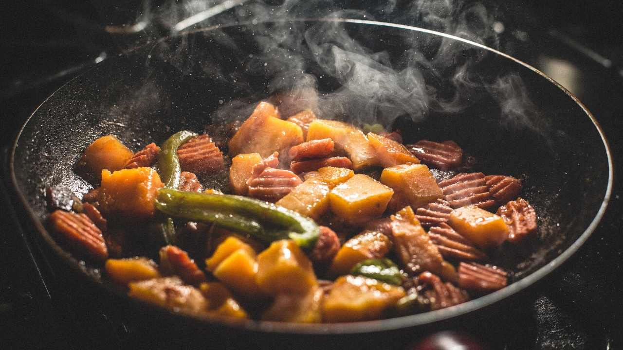 ASMR AFRICAN FUFU, SPICY CHICKEN & MUTTON CURRY, VEGETABLES MUKBANG MASSIVE Eating Sounds