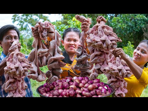 Cooking Pig Stomach with Shallot Recipe in Village - Delicious Food and Donation - Kitchen Foods