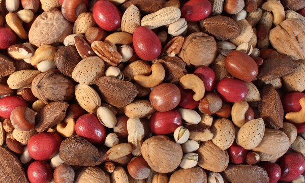 Uncover the Nutritional Superstars Organic Nuts for Optimal Nutrition