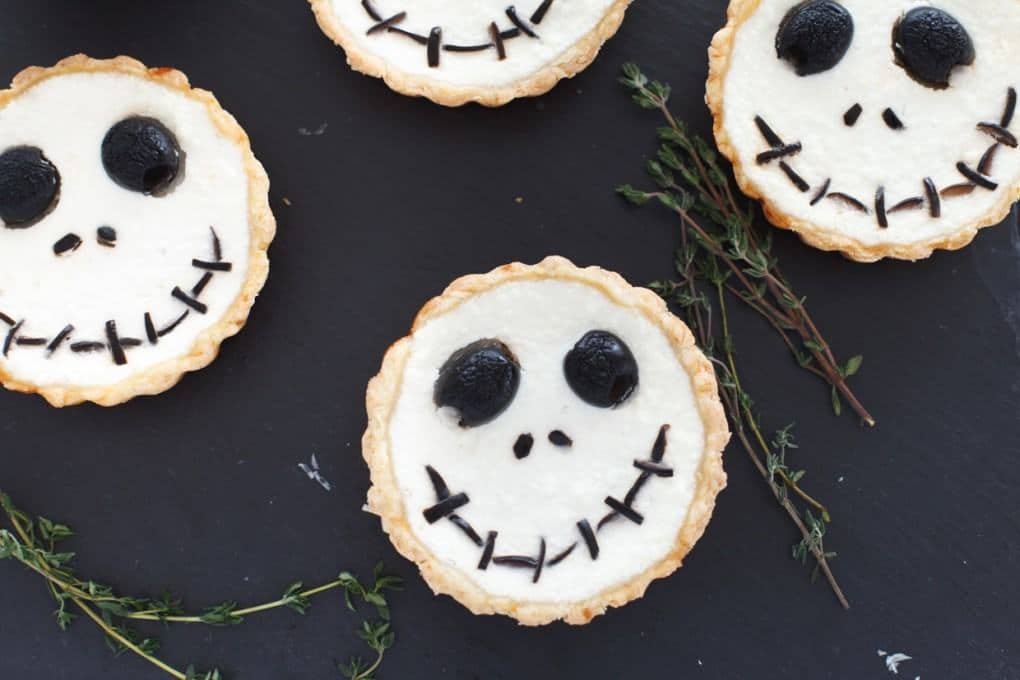 40+ Healthier Halloween Treat Recipes - A collection of over 40 healthier Halloween treat recipes in one place! | Foodfaithfitness.com | @FoodFaithFit