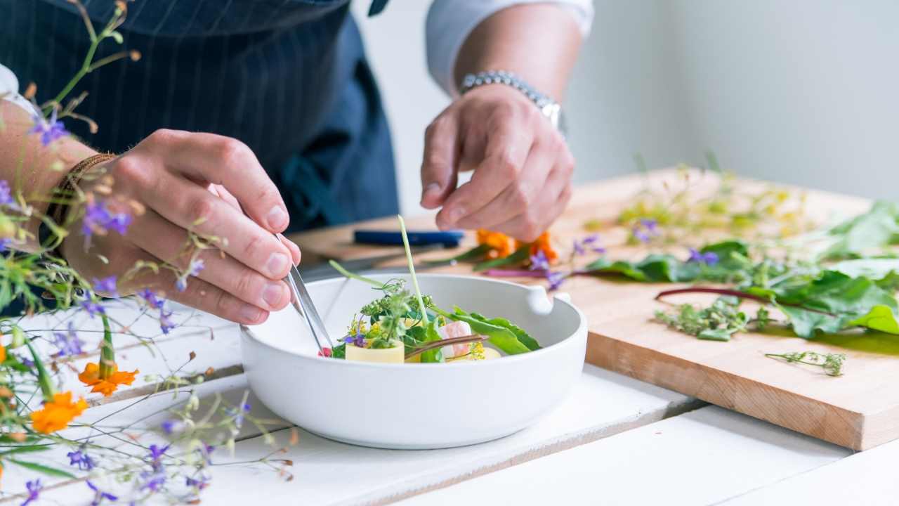 The Singing SALADMASTERS Prepares BREAD RECIPE