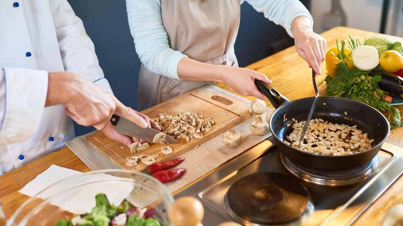 The Singing SALADMASTERS Prepares BREAD RECIPE