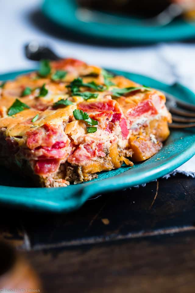 Moroccan Whole30 Breakfast Casserole - This healthy, gluten free,  paleo breakfast casserole is an easy breakfast or brunch with a little taste of the Middle East!  Grain/dairy/sugar free and only 200 calories a serving! | #Foodfaithfitness | #whole30 #paleo #glutenfree #healthy #breakfast