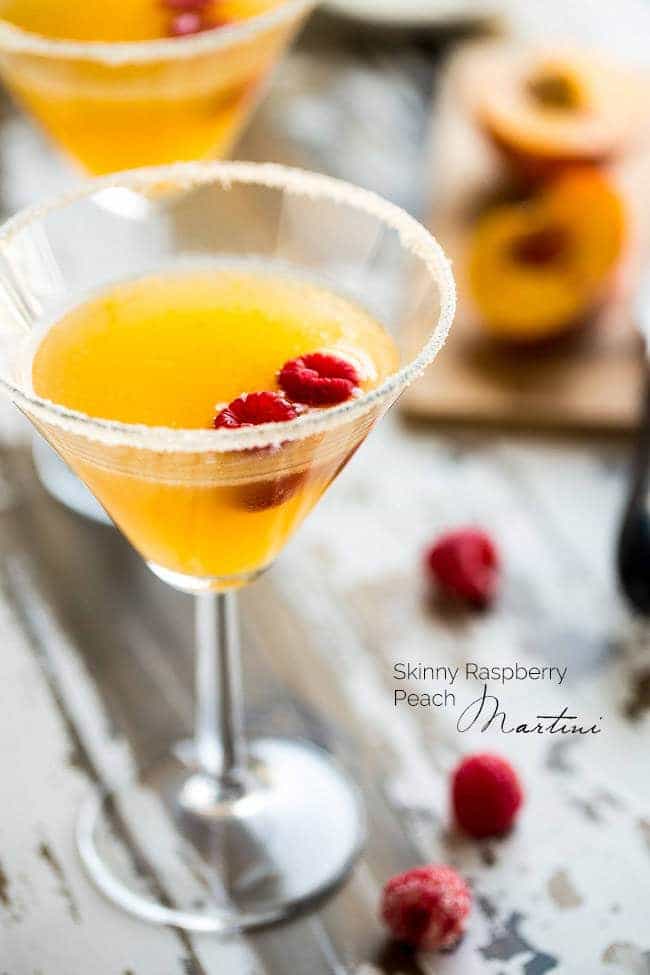 Skinny Raspberry Peach Martini - An easy, sugar free martini with only 150 calories! Perfect for summer entertaining! | Foodfaithfitness.com | @FoodFaithFit