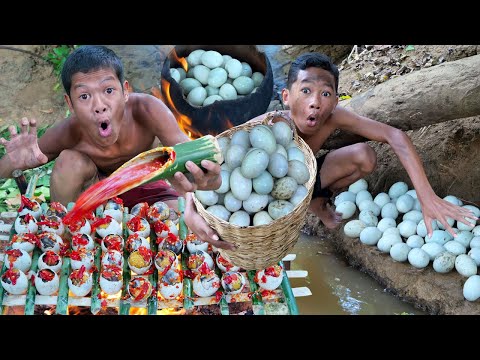 Survival in the rainforest, Duck egg, cooking delicious eating,