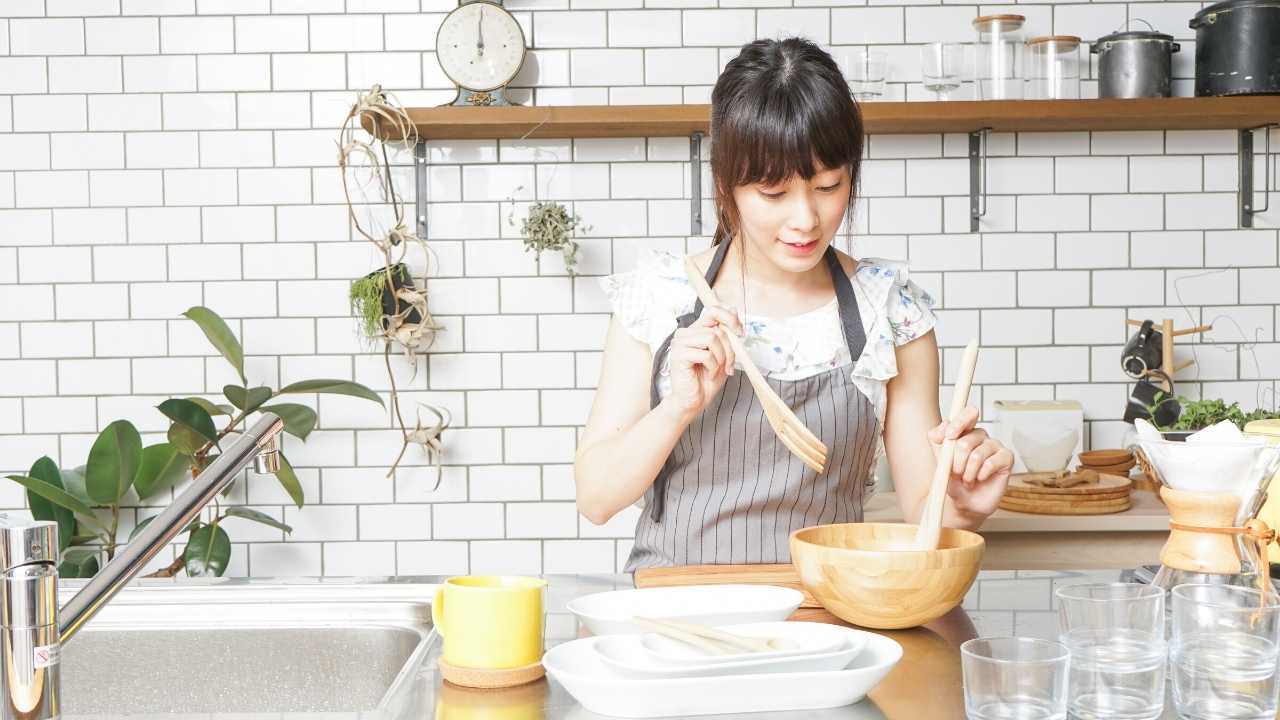 THE WOMAN LIVES ALONE IN THE MOUNTAINS.  Cooking pumpkin porridge in the oven