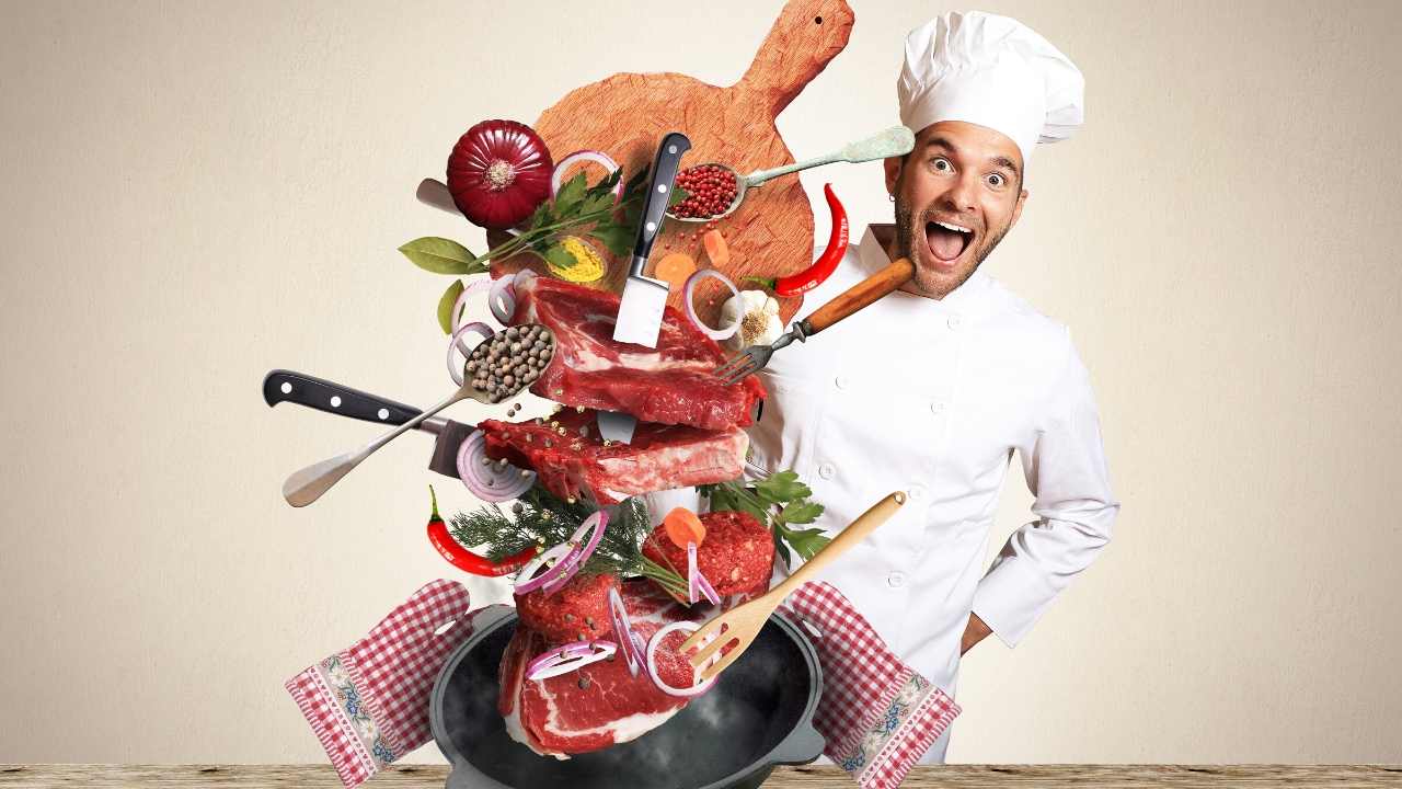 Volkanovski STEAK RAMEN | Cooking With Volk | Alex Volkanovski Spices Up Instant Ramen With Steak