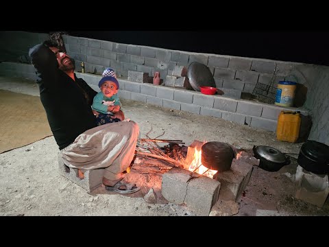 An unforgettable night with a nomadic father and his baby