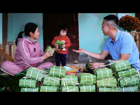 2 days of processing and bringing to market banh chung - cakes of Tet