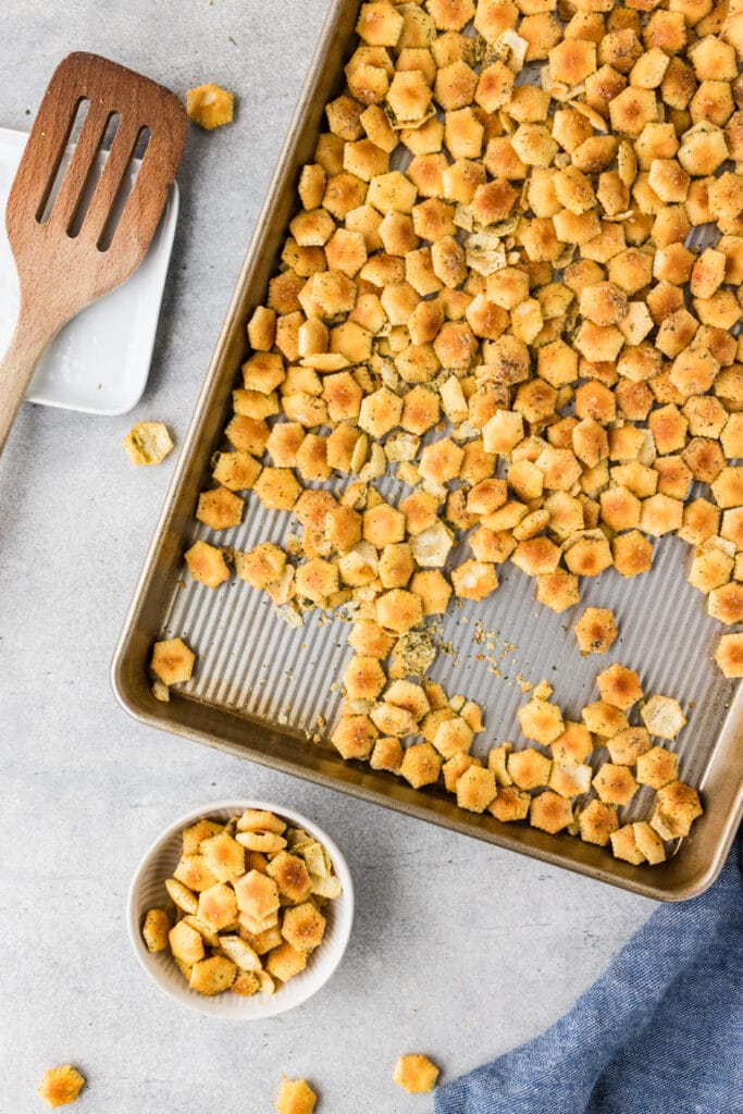 Seasoned Oyster Crackers