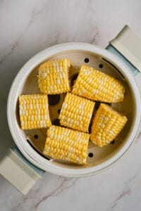 How to Steam Corn on the Cob